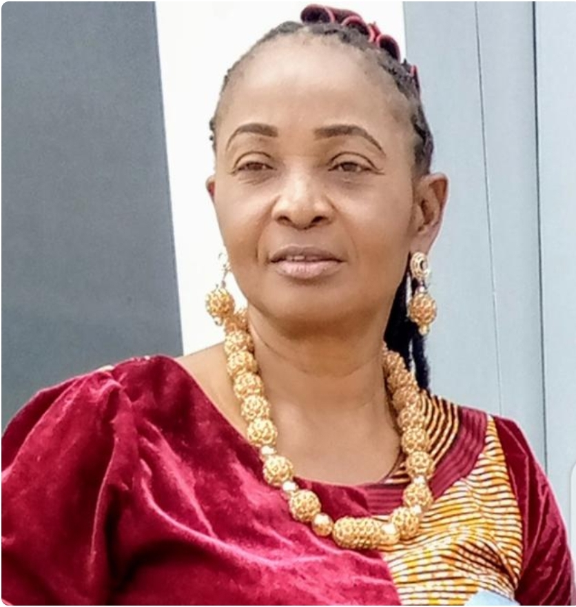 DR MAUREEN  AKAZUE